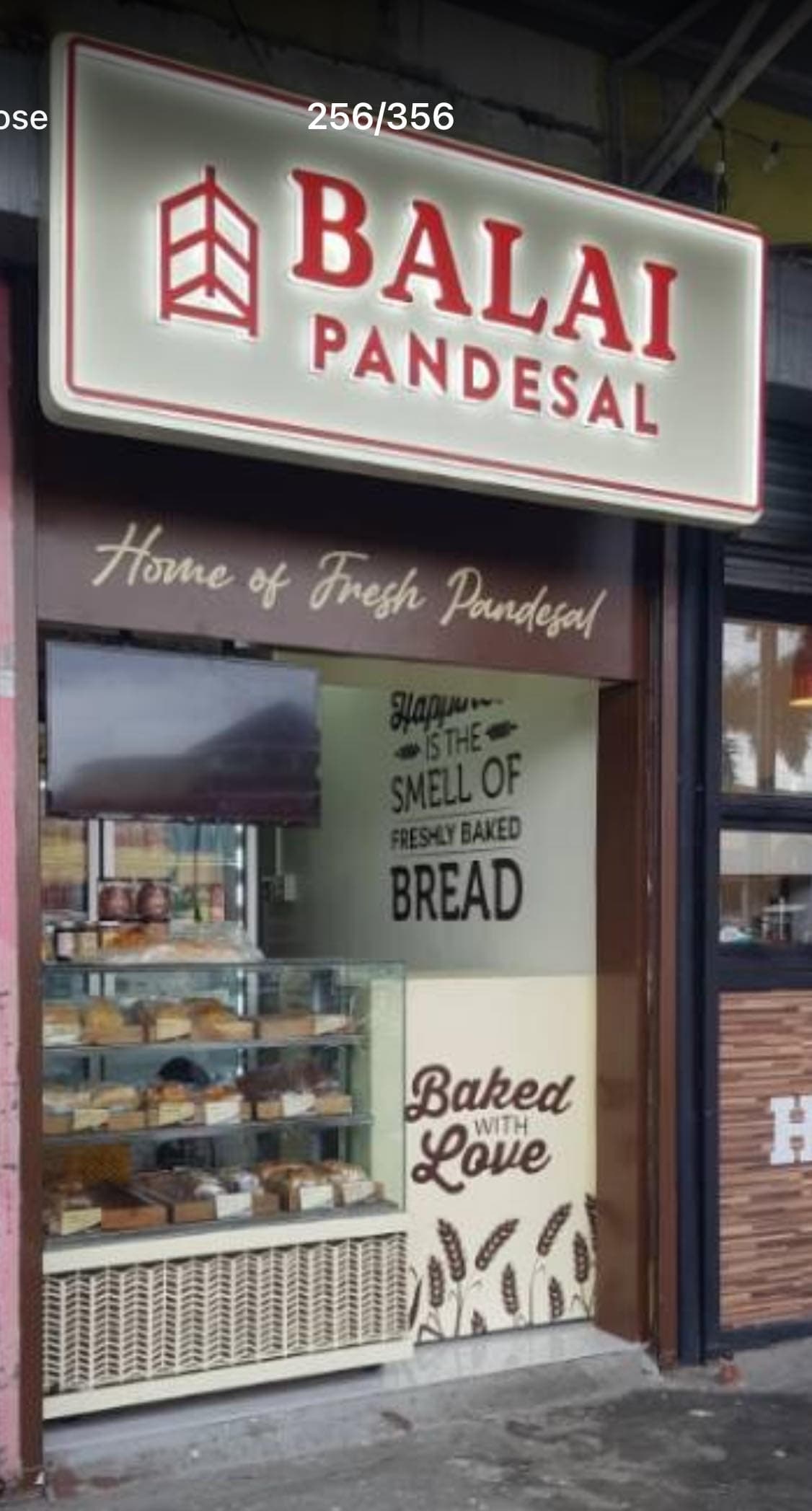 Grab-and-Go Food Kiosk